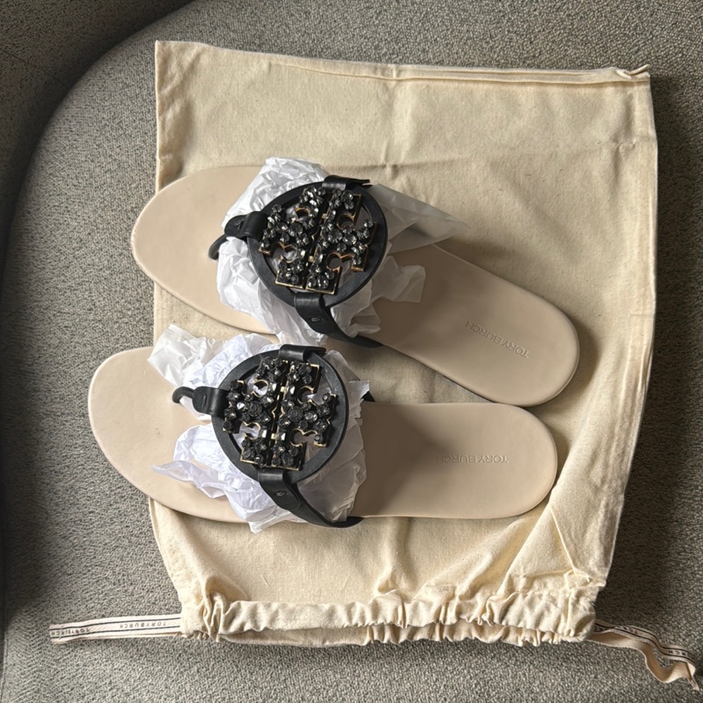 Tory Burch CRYSTAL MILLER in Perfect Black/Spark Gold 10.5